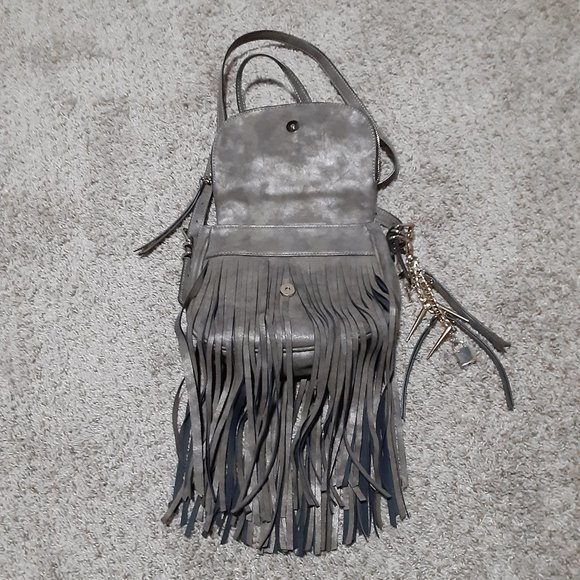 Aldo fringed like new purse. Used only once. EUC. - Picture 3 of 6